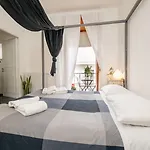 Couette-café Le Stanze Di Brando E Nico 4*