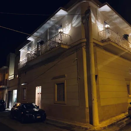 Bed and Breakfast Le Stanze Di Brando E Nico 3*