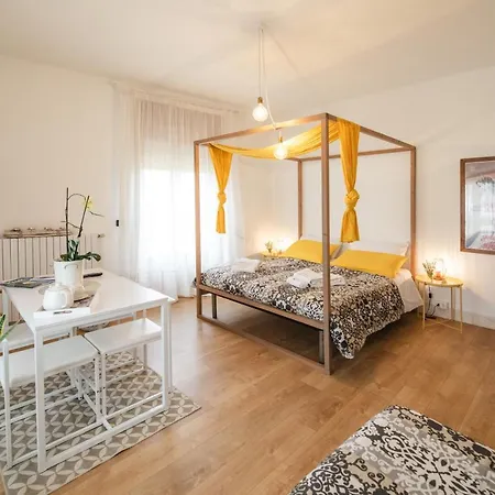 Le Stanze Di Brando E Nico 3* Tricase