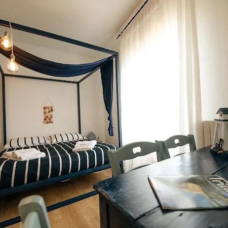 Le Stanze Di Brando E Nico B&B 트리카세
