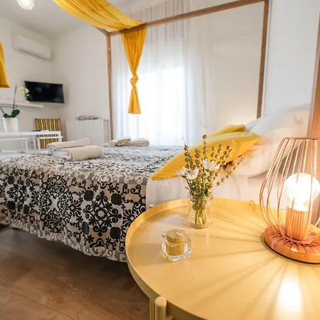 Le Stanze Di Brando E Nico 3* Tricase