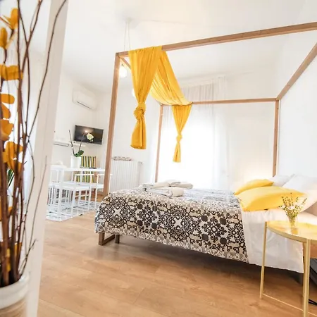Le Stanze Di Brando E Nico Bed & Breakfast