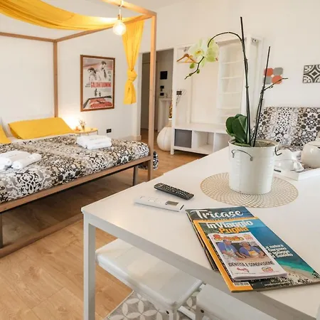 Bed & Breakfast Le Stanze Di Brando E Nico 3*